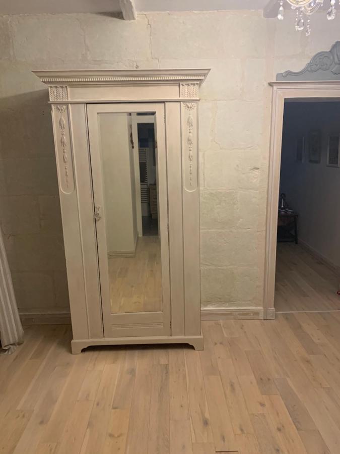 Ecole De Mathuna De Marigny Brizay Екстер'єр фото